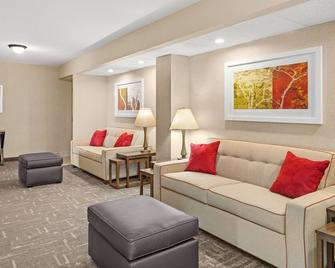 Montana Trailhead Inn - Billings - Living room