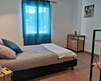 La Maison De Titou - Laragne-Montéglin - Chambre