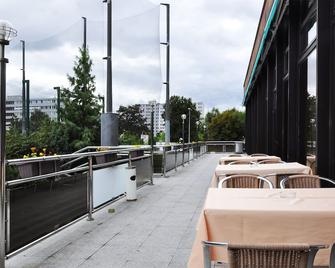 Hotel Olympik - Prague - Balcony