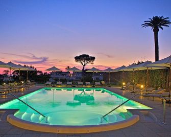 Boutique Hotel Casa Mariantonia - אנאקאפרי - בריכה