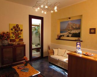 La Meridiana Hotel - San Vito Lo Capo - Living room