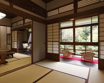 Hazuki - Shinshiro
