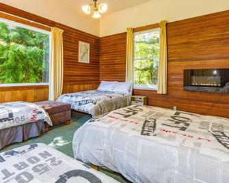The Station - Ohakune Holiday Home - Ohakune - Schlafzimmer
