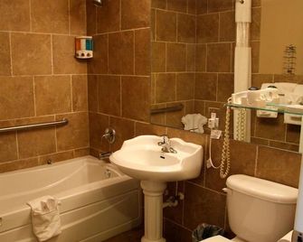 Lake Grassy Inn & Suites - Lake Placid - Badkamer