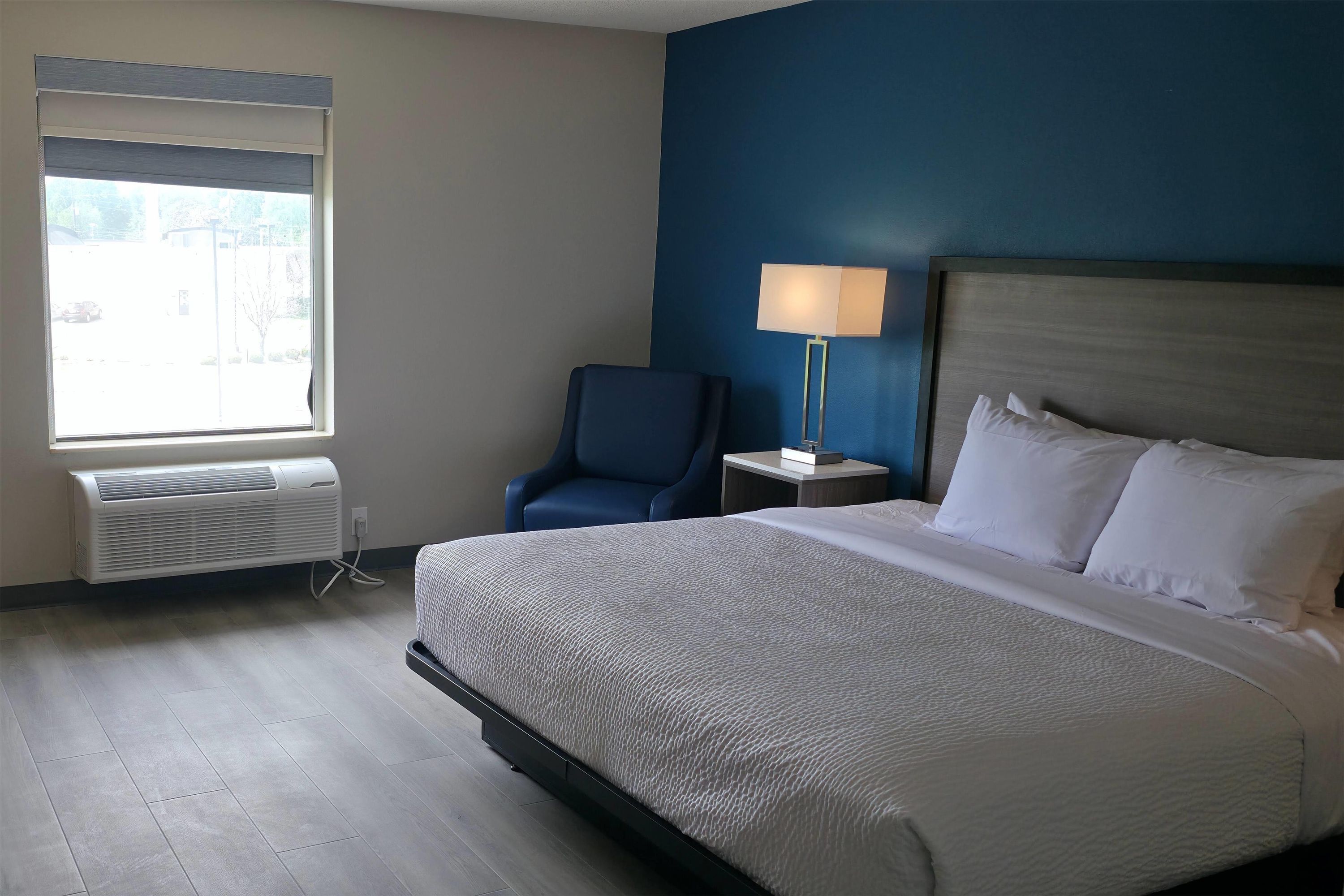 Baymont by Wyndham Louisville Southwest - לואיסוויל - חדר שינה