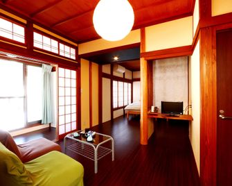Gokayama Ryokan Yoshinoya - Nanto - Living room