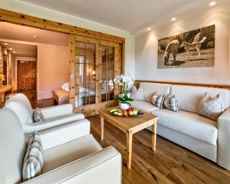 Hotel Sulfner - Hafling - Wohnzimmer