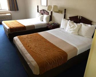 Denison Inn & Suites - Denison