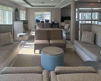 كومفرت إن ويليامسبرج جايتواي - وليامز (فرجينيا) - ردهة