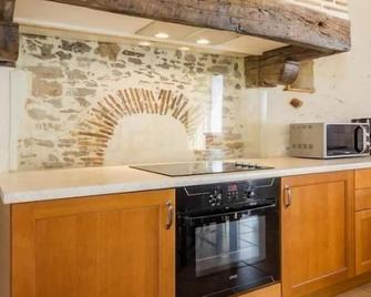 Gîte spacieux avec jardin, SPA, et équipements bébé près de Pornic - FR-1-306-1041 - Saint-Père-en-Retz - Cuisine