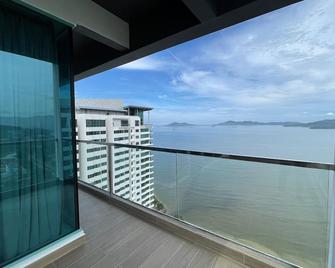 La.Mer Butik - Kota Kinabalu - Balkon