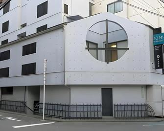 Kimi Ryokan - Tokyo - Building