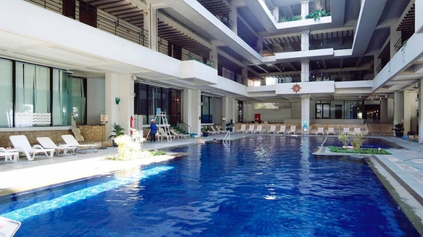 月亮海灘宮殿酒店