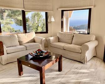 Exclusive villa with private pool and sea views - Gerona - Sala de estar