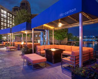 JW Marriott Grand Rapids - גרנד ראפידס - פטיו