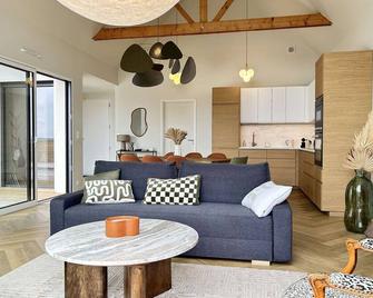 765 - Maison moderne avec piscine privative. - Erquy - Living room