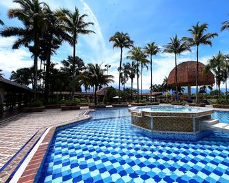 Tequendama Hotel Campestre Villavicencio - Villavicencio - Piscina