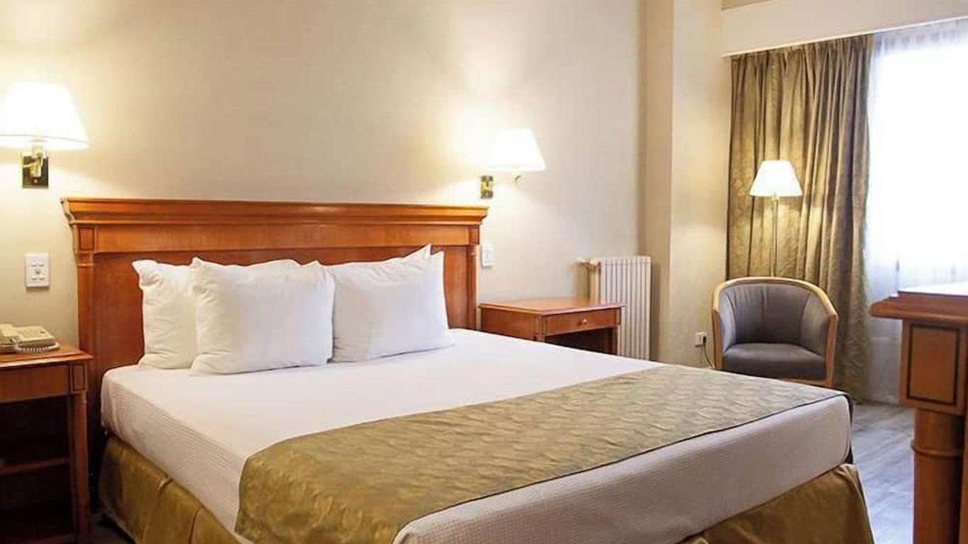 Austral Plaza Hotel