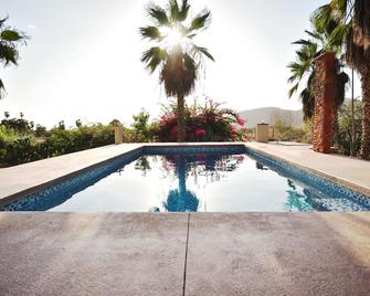 Nice Apartment with swimming pool in San Pedrito Area, free parking locked - El Pescadero - Basen