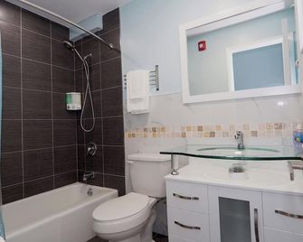 The Best 4 Bedroom 2 Bathroom Beach Bloc - Seaside Heights - Bathroom