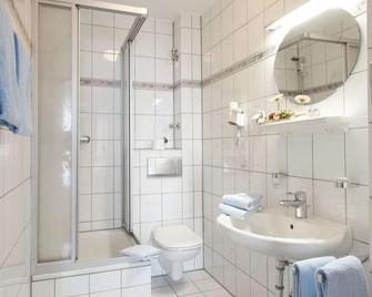Hotel Zum Eisenhammer - Oberhausen (Nordrhein-Westfalen) - Badkamer
