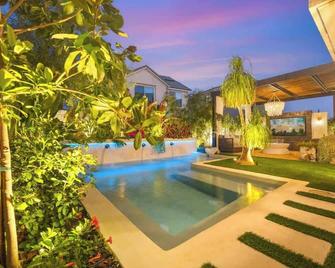 @Marbella Lane - Stylish Dream Home in RMV w/ Pool - Mission Viejo - Pool
