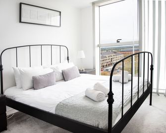 City Stay Apartments - Hub - Milton Keynes - Bedroom