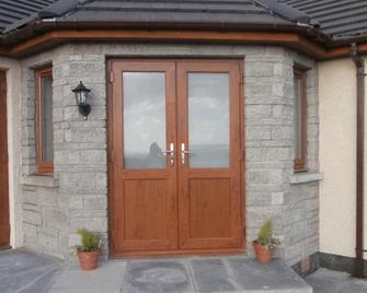 A Castle View Bed And Breakfast - Wick