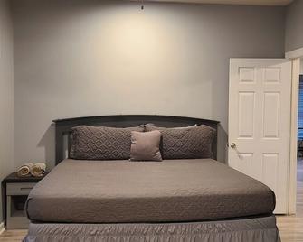 Hi-Point Hideaway - Cozy, Cute and Charming 2 BR - Atlantic City - Habitación