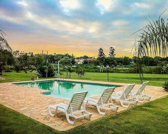 Parque Hotel Holambra - Jaguariúna - Zwembad