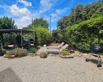 la souquette - Draguignan - Vista del exterior