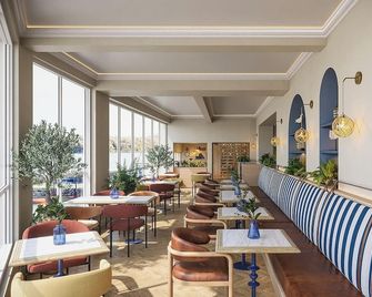 The Ship and Castle - Truro - Restaurant