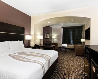 La Quinta Inn & Suites by Wyndham Denver Gateway Park - Denver - Sovrum