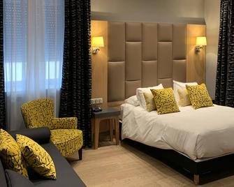 Hotel Bristol - Mulhouse - Bedroom