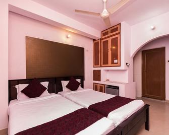 OYO 1694 Near Nicco Park - Kolkata - Bedroom
