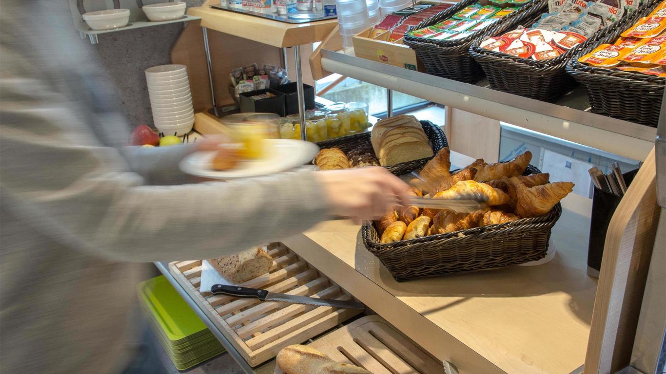 南維也納宜必思快捷飯店