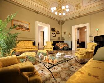 Historical Suites VVM - Lecce - Living room