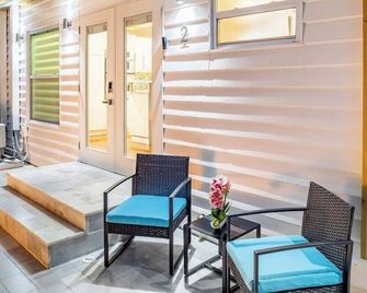 Blue Ocean Vacation Home 2 - Fort Lauderdale - Patio