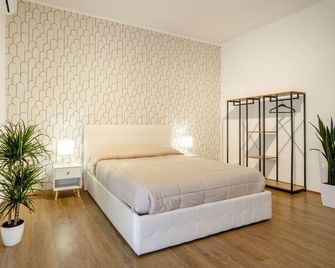 Stella - Central Apartment - Bari - Schlafzimmer
