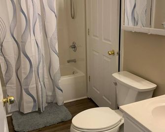 Small house: Charming 1-bedroom house with AC and WiFi in brilliant Hagerstown - Hagerstown