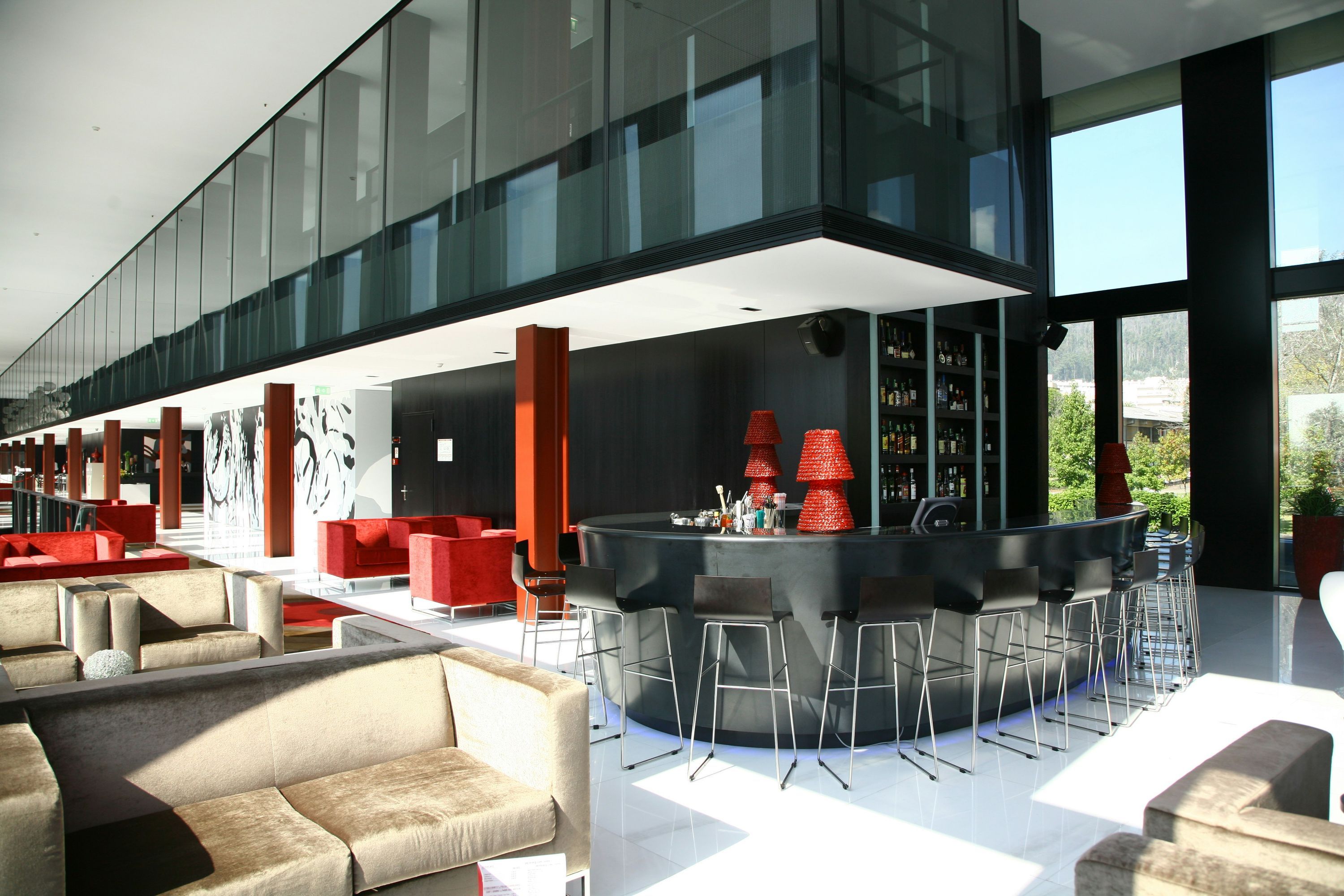 أكسيس فيانا بيزنيس آند سبا هوتل