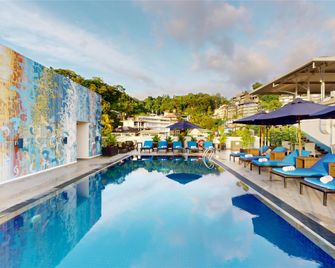 Radisson Hotel Kandy - קאנדי - בריכה