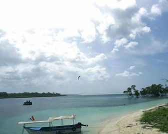 Symphony Palms Beach Resort And Spa - Jālebar - Plage