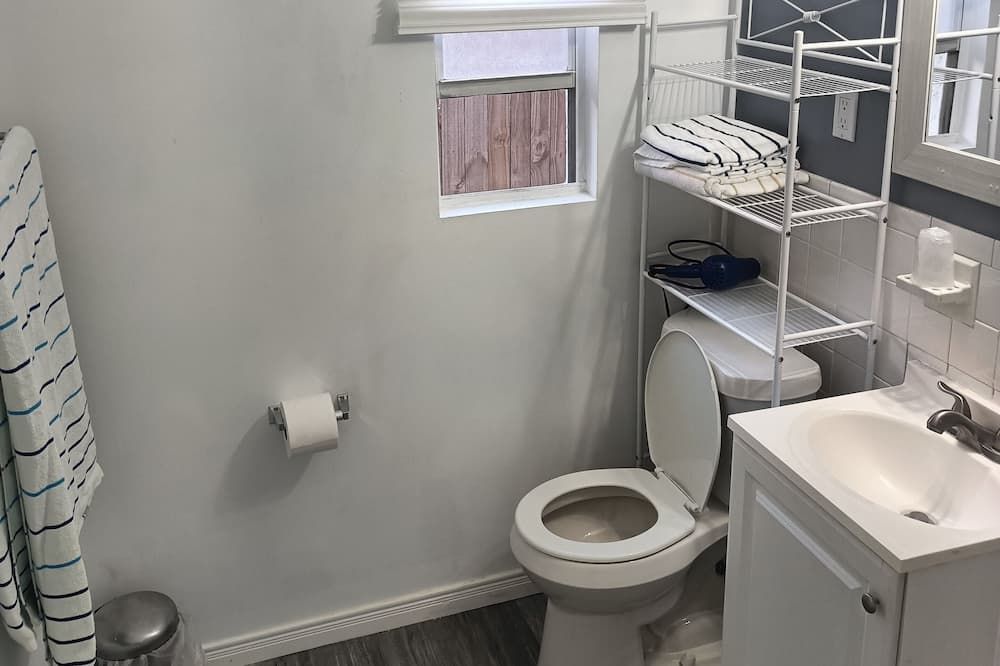 Tropical Sky Ranch Motel - Clearwater Beach - חדר רחצה