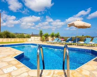 Villa Thea - Neo Chorio - Piscina