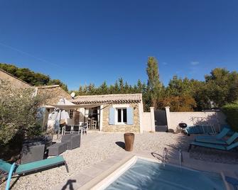 Mazet Clos Des Vignes, Charming Stones With Private Pool - Faucon - Piscina