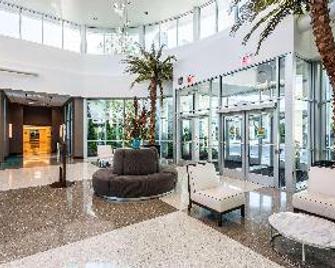 Ramada Plaza Springfield Hotel and Oasis Convention Center - Springfield - Salónek