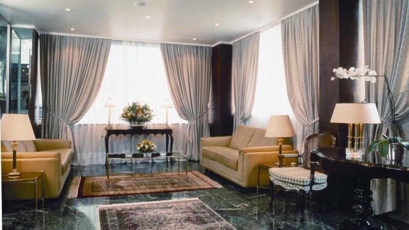 ذا بارك هوتل بيريوس