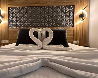 Royal Ezel Hotel - Antalya - Slaapkamer