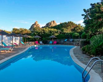 Domaine Bocca DI Feno - Bonifacio - Pool